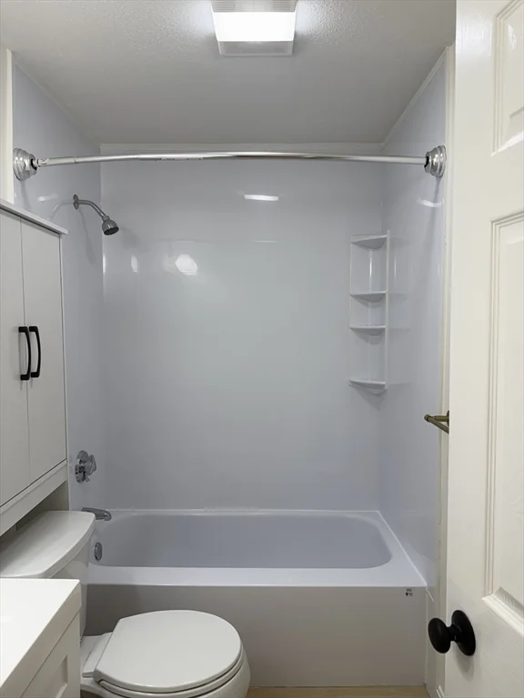 Studio bed, 1 bath apartment for rent at 2 Greenbriar Dr Unit 103, North Reading — photo 12 of 20