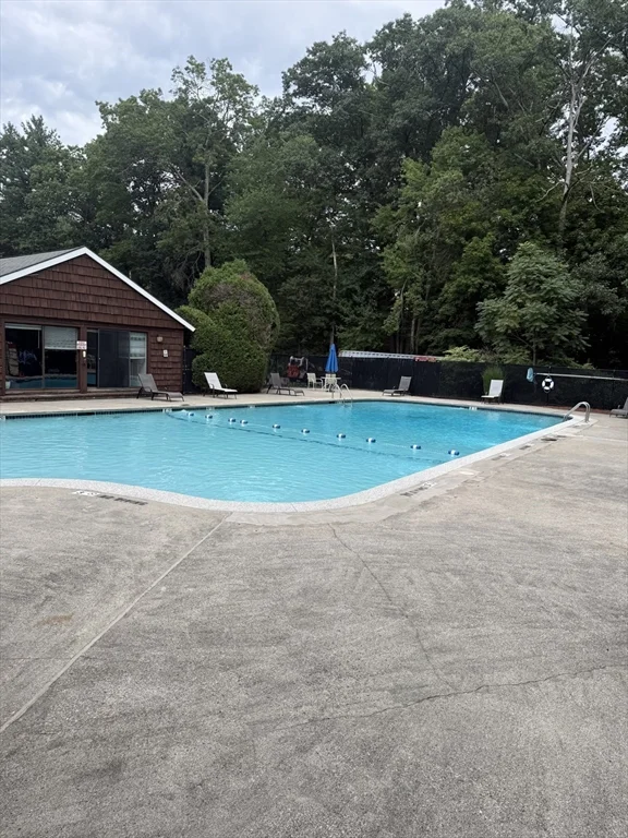 Studio bed, 1 bath apartment for rent at 2 Greenbriar Dr Unit 103, North Reading — photo 20 of 20
