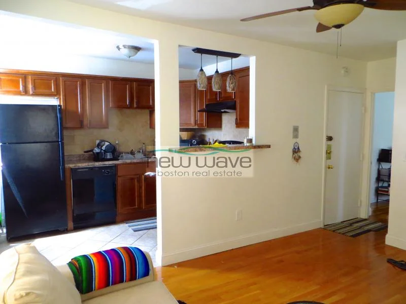 1 bed, 1 bath apartment for rent at 2 Greenwich St Unit 2, South End — photo 2 of 9