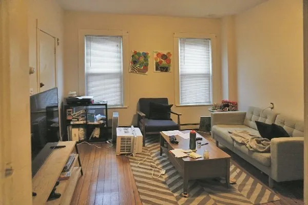 2 bed, 1 bath apartment for rent at 2 Greenwood Ter Unit 01, Baldwin — photo 4 of 6
