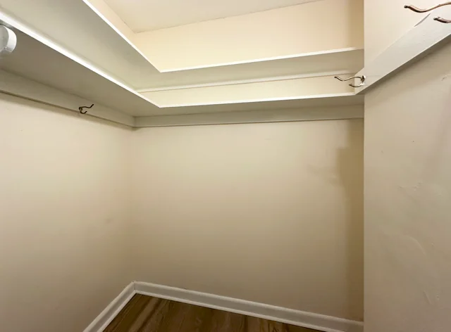 2 bed, 1 bath apartment for rent at 2 Hammond Pond Pkwy Unit 2, Chestnut Hill — photo 6 of 26