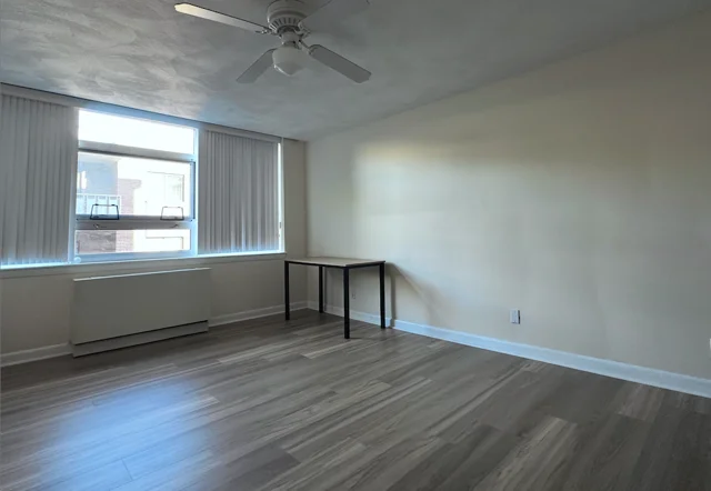 2 bed, 1 bath apartment for rent at 2 Hammond Pond Pkwy Unit 2, Chestnut Hill — photo 14 of 26
