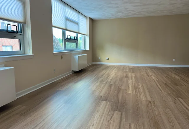 2 bed, 1 bath apartment for rent at 2 Hammond Pond Pkwy Unit 2, Chestnut Hill — photo 12 of 26