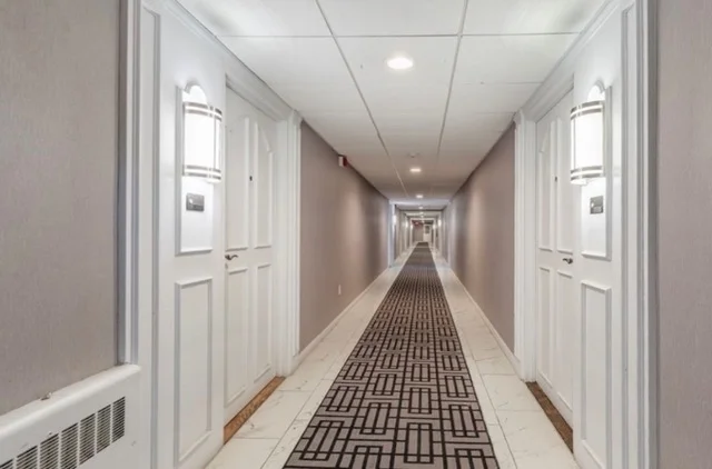 2 bed, 1 bath apartment for rent at 2 Hammond Pond Pkwy Unit 2, Chestnut Hill — photo 22 of 26