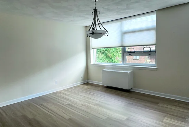 2 bed, 1 bath apartment for rent at 2 Hammond Pond Pkwy Unit 2, Chestnut Hill — photo 13 of 26