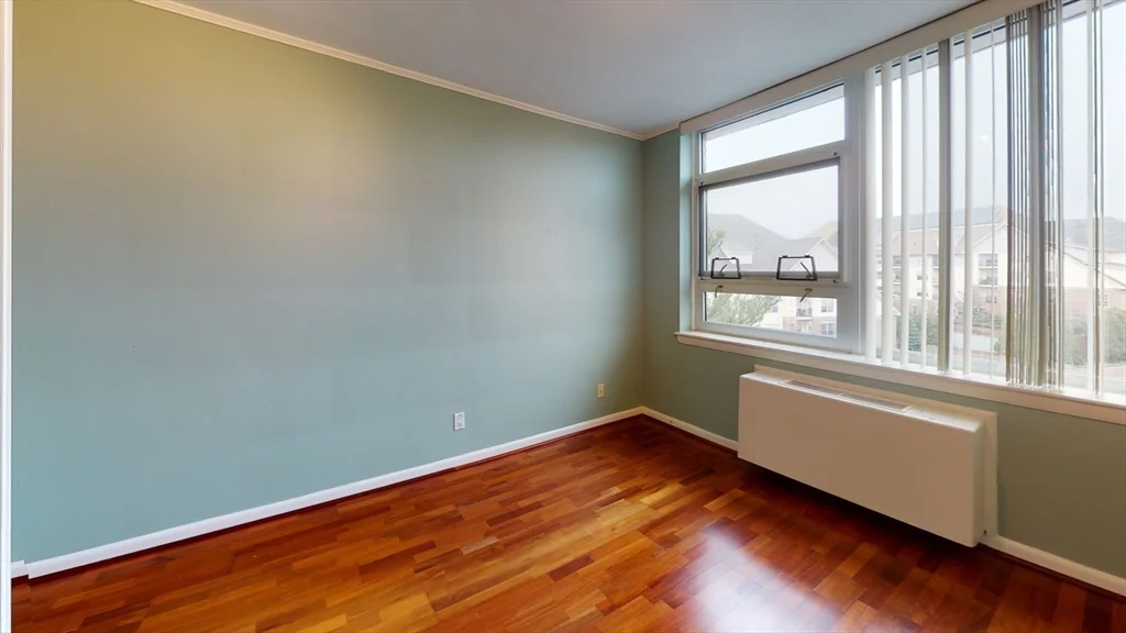 2 bed, 1 bath apartment for rent at 2 Hammond Pond Pkwy Unit 604, Newton — photo 11 of 15