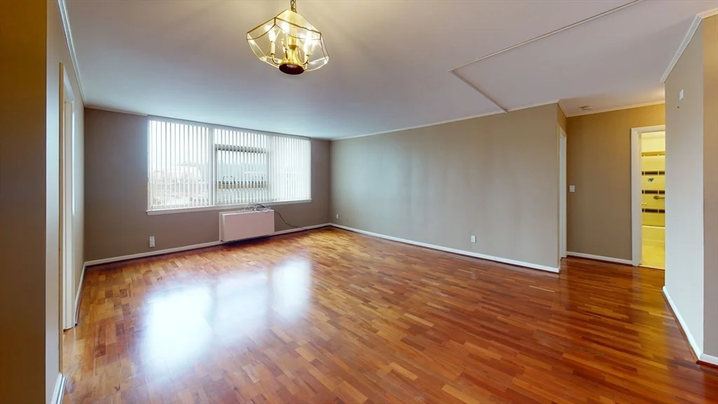 2 bed, 1 bath apartment for rent at 2 Hammond Pond Pkwy Unit 604, Newton — photo 13 of 15