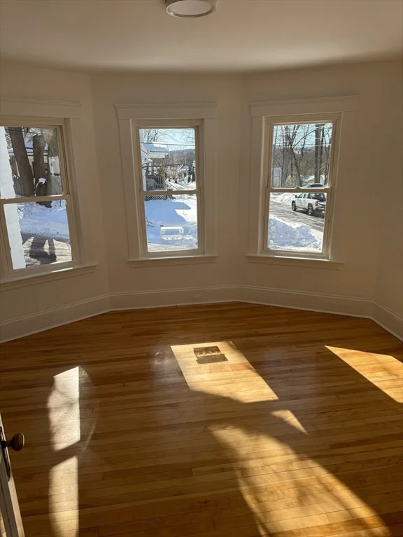 3 bed, 1 bath apartment for rent at 2 Harding St Unit 2, Fitchburg — photo 10 of 22