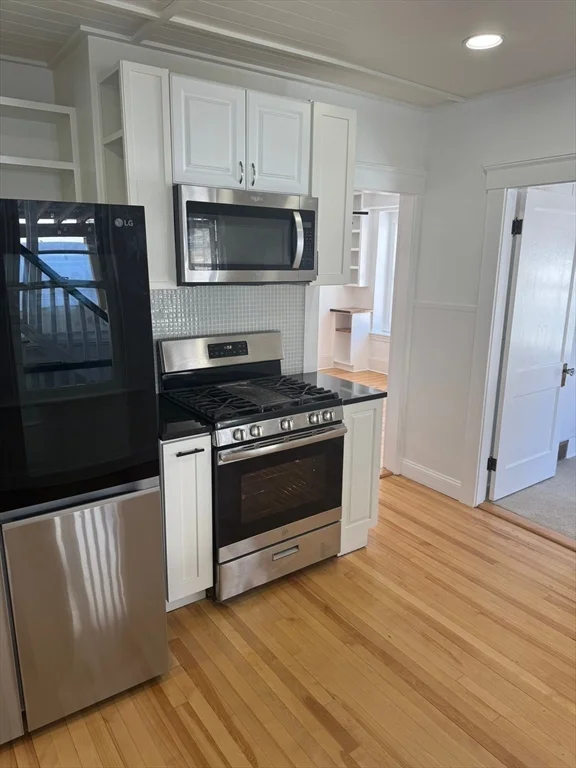 3 bed, 1 bath apartment for rent at 2 Harding St Unit 2, Fitchburg — photo 6 of 22