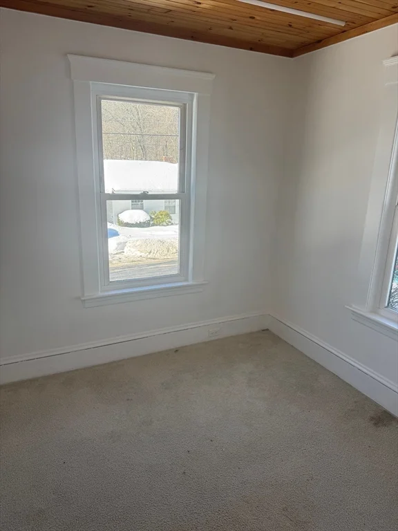 3 bed, 1 bath apartment for rent at 2 Harding St Unit 2, Fitchburg — photo 13 of 22