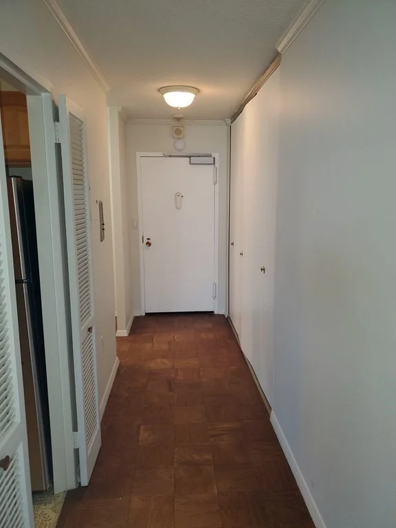 Studio bed, 1 bath apartment for rent at 2 Hawthorne Pl Unit 7B, West End — photo 9 of 11
