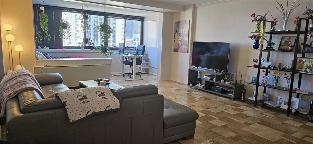 Studio bed, 1 bath apartment for rent at 2 Hawthorne Unit 16f, West End — photo 1 of 9