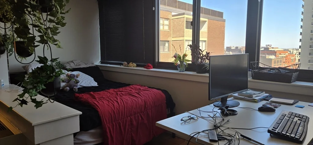 Studio bed, 1 bath apartment for rent at 2 Hawthorne Unit 16f, West End — photo 4 of 9