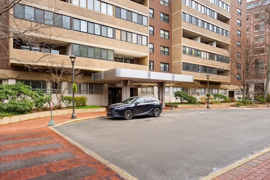 2 bed, 2 bath apartment for rent at 2 Hawthorne Unit 17M, West End — photo 31 of 33