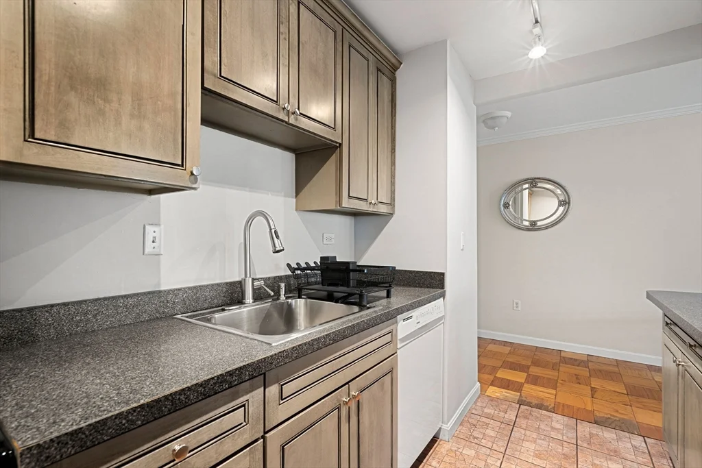 2 bed, 2 bath apartment for rent at 2 Hawthorne Unit 17M, West End — photo 10 of 33