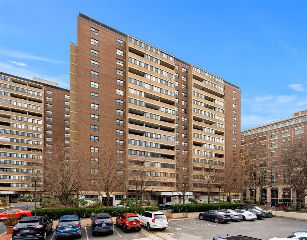 2 bed, 2 bath apartment for rent at 2 Hawthorne Unit 17M, West End — photo 32 of 33