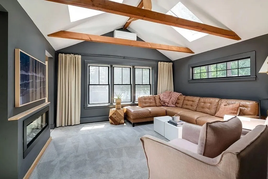 4 bed, 3 bath apartment for rent at 2 Hazelwood Dr, Hingham — photo 17 of 26