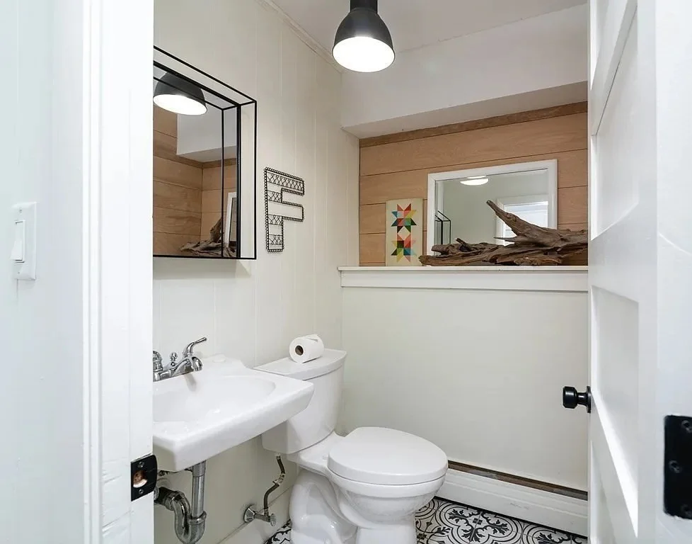 4 bed, 3 bath apartment for rent at 2 Hazelwood Dr, Hingham — photo 11 of 26