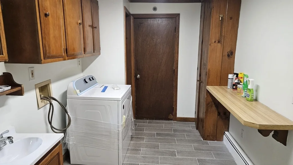 4 bed, 2 bath apartment for rent at 2 Hedgeway St Unit 1, Ayer — photo 10 of 28