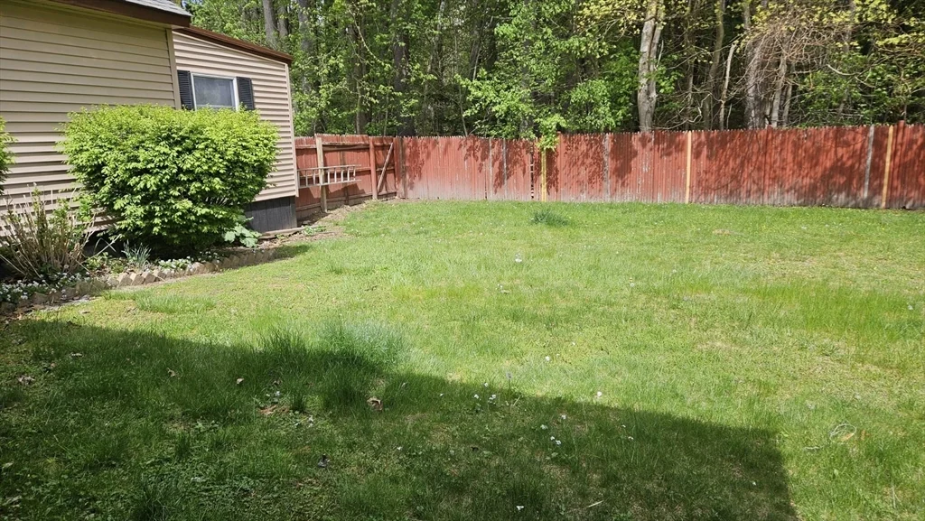 4 bed, 2 bath apartment for rent at 2 Hedgeway St Unit 1, Ayer — photo 5 of 28