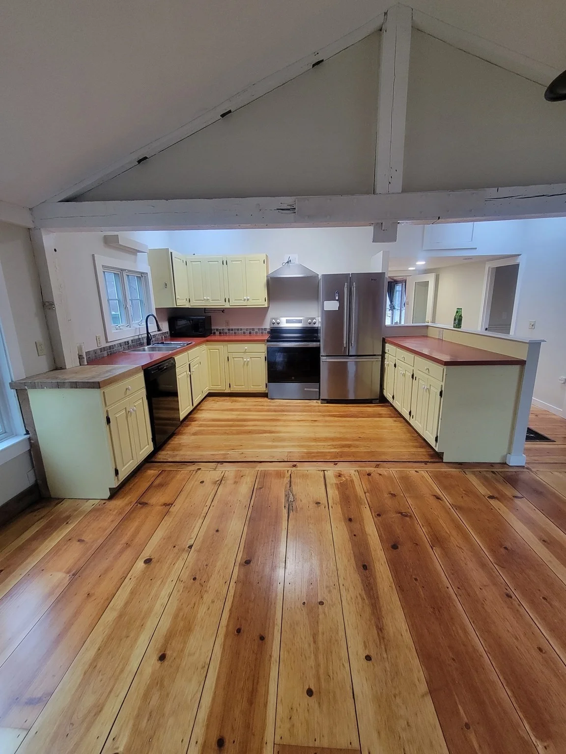 2 bed, 2 bath apartment for rent at 2 Highfield Rd Unit 2, Newbury — photo 5 of 13
