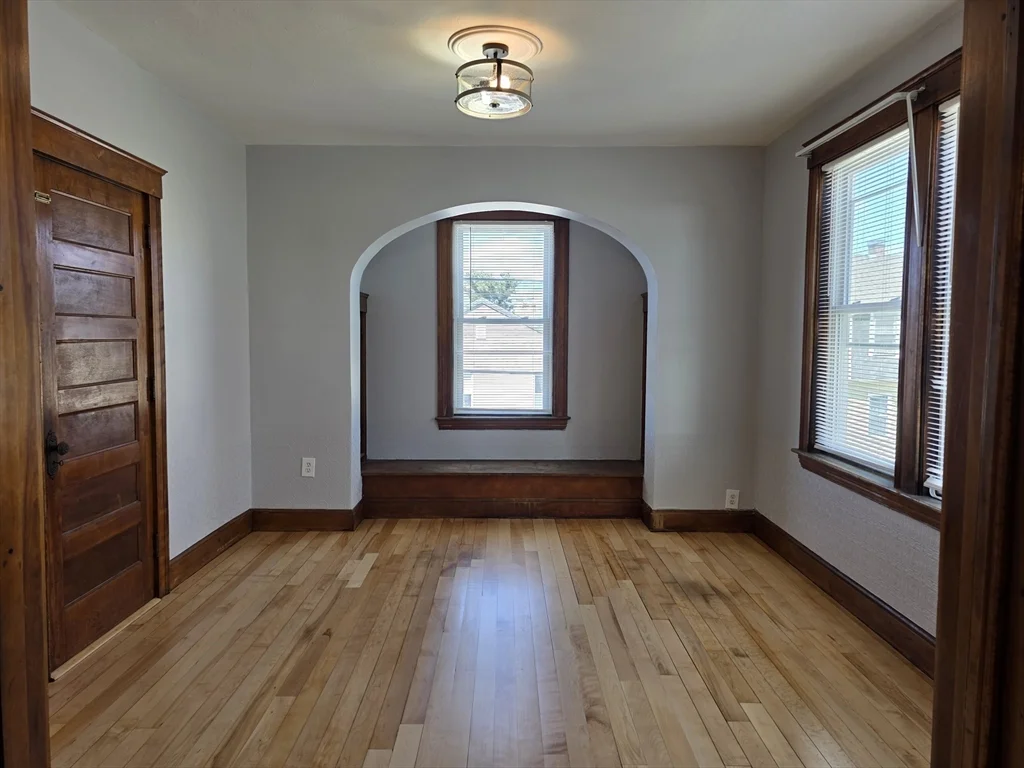3 bed, 1 bath apartment for rent at 2 Hillside St Unit 3, Worcester — photo 16 of 30