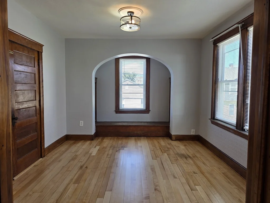 3 bed, 1 bath apartment for rent at 2 Hillside St Unit 3, Worcester — photo 24 of 30
