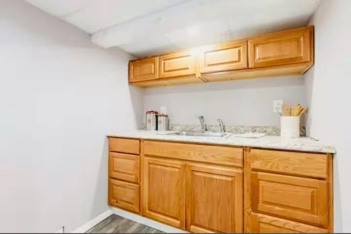 1 bed, 1 bath apartment for rent at 2 Hockanum Way, Worcester — photo 2 of 12