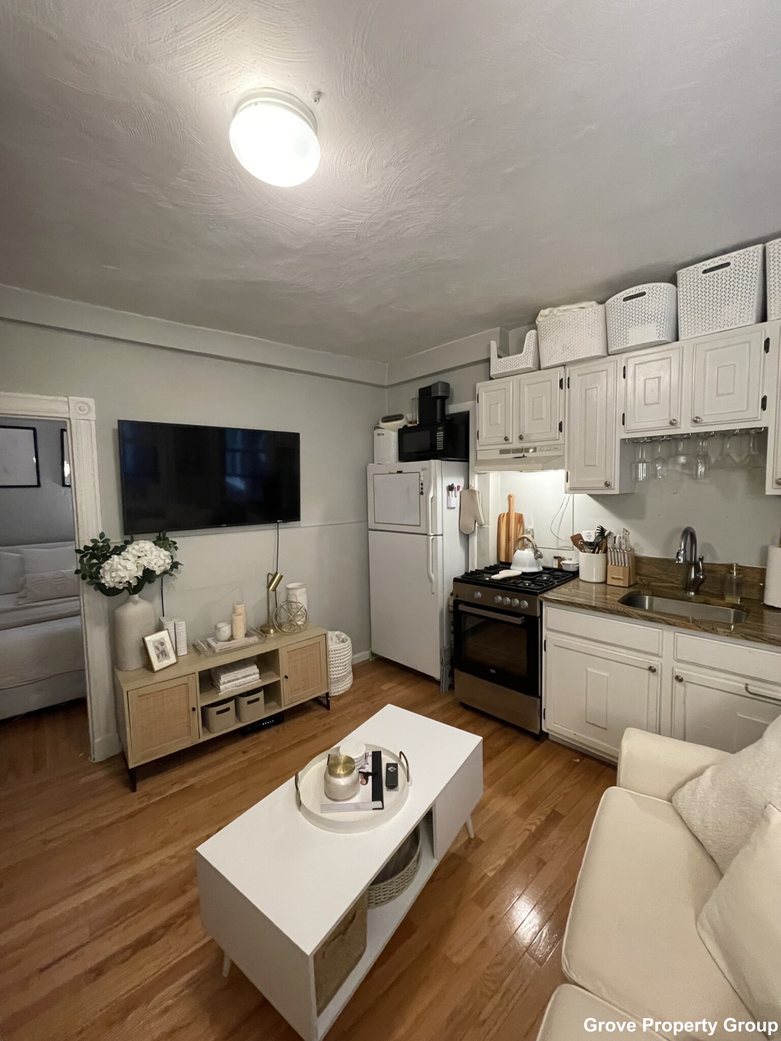 1 bed, 1 bath apartment for rent at 2 Holden Ct Unit 1R, North End — photo 10 of 11