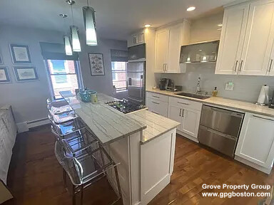 2 bed, 1 bath apartment for rent at 2 Holden Ct Unit 3, North End