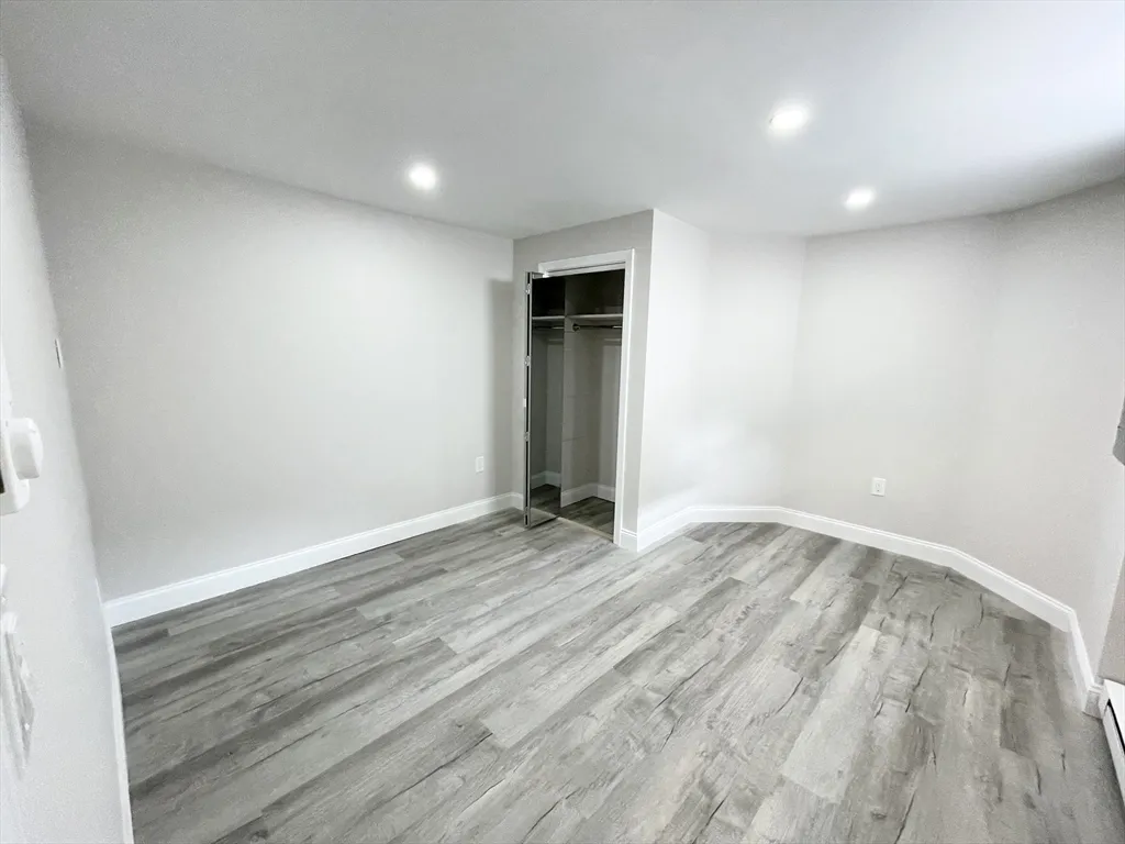 4 bed, 1 bath apartment for rent at 2 Holden St Unit 2, Boston — photo 6 of 12