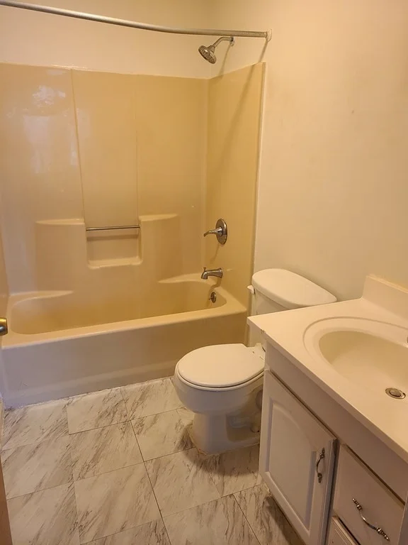 3 bed, 1 bath apartment for rent at 2 Howe Ter Unit 16, Dorchester — photo 6 of 9