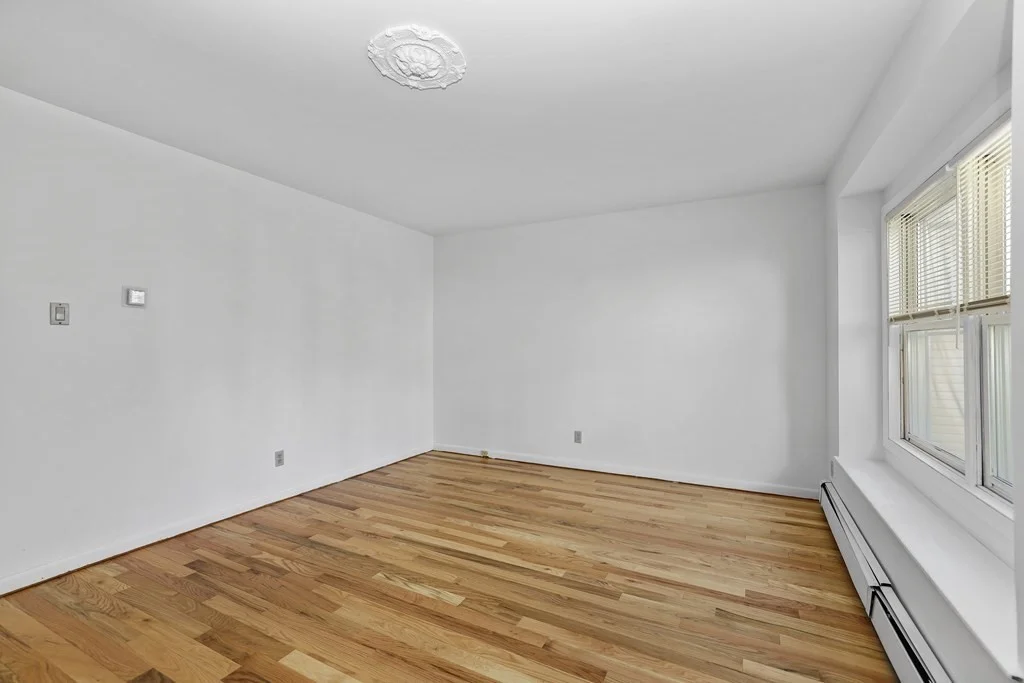 3 bed, 1 bath apartment for rent at 2 Howe Terr Unit 8, Dorchester — photo 7 of 17