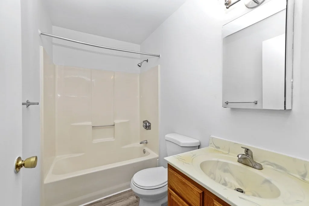 3 bed, 1 bath apartment for rent at 2 Howe Terr Unit 8, Dorchester — photo 8 of 17