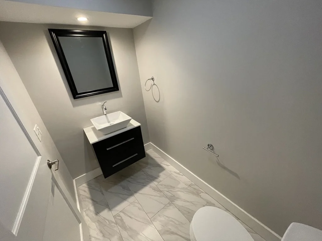 2 bed, 1 bath apartment for rent at 2 Humboldt Pl Unit 2, South Boston — photo 8 of 9