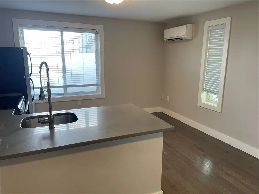 2 bed, 1 bath apartment for rent at 2 Humboldt Pl Unit 2, South Boston — photo 4 of 9
