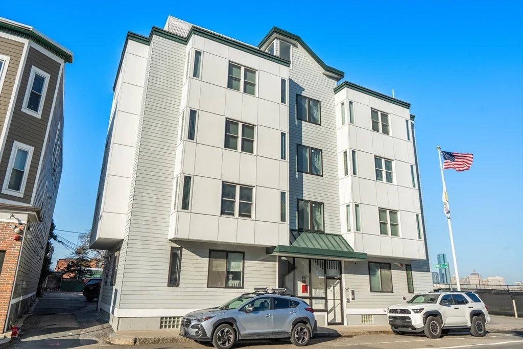 1 bed, 1 bath apartment for rent at 2 Humboldt Pl Unit 6, South Boston — photo 1 of 6