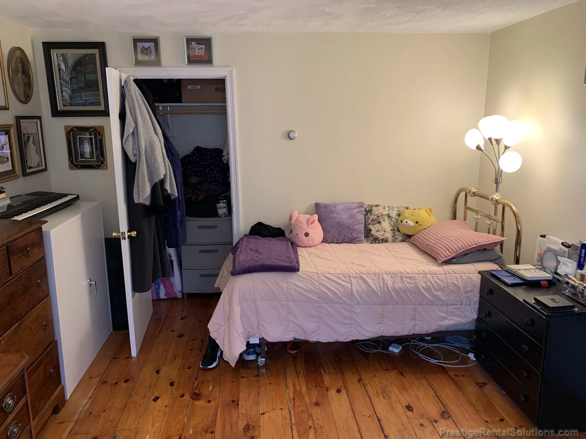 3 bed, 1 bath apartment for rent at 2 Islington Ter Unit 2, Allston — photo 6 of 17