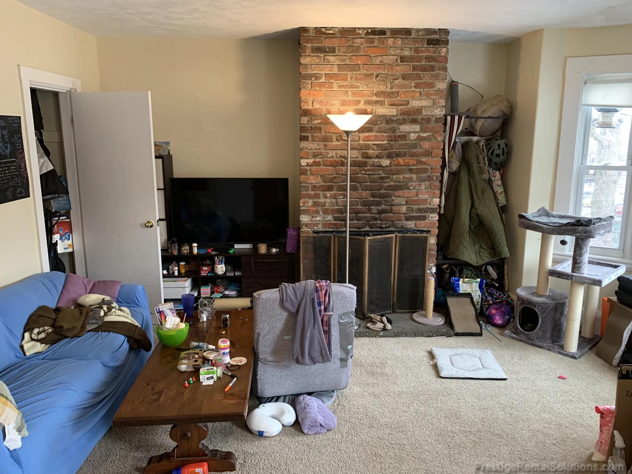 3 bed, 1 bath apartment for rent at 2 Islington Ter Unit 2, Allston — photo 4 of 17