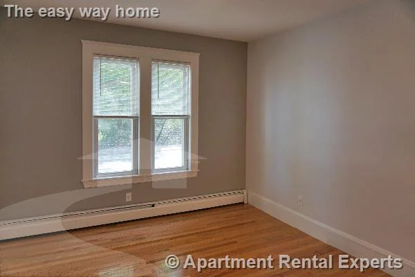 3 bed, 1 bath apartment for rent at 2 Ivaloo St Unit 2-1, Porter Square — photo 2 of 8