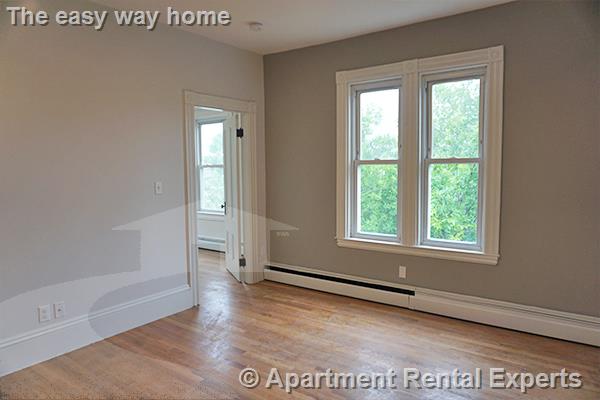 3 bed, 1 bath apartment for rent at 2 Ivaloo St Unit 4-B, Porter Square — photo 4 of 8