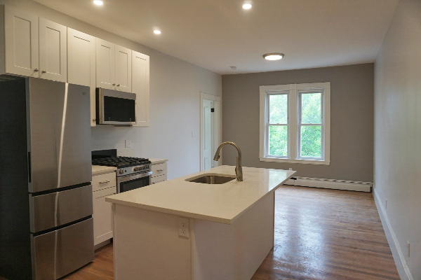3 bed, 1 bath apartment for rent at 2 Ivaloo St Unit 4, Ward Two — photo 1 of 14