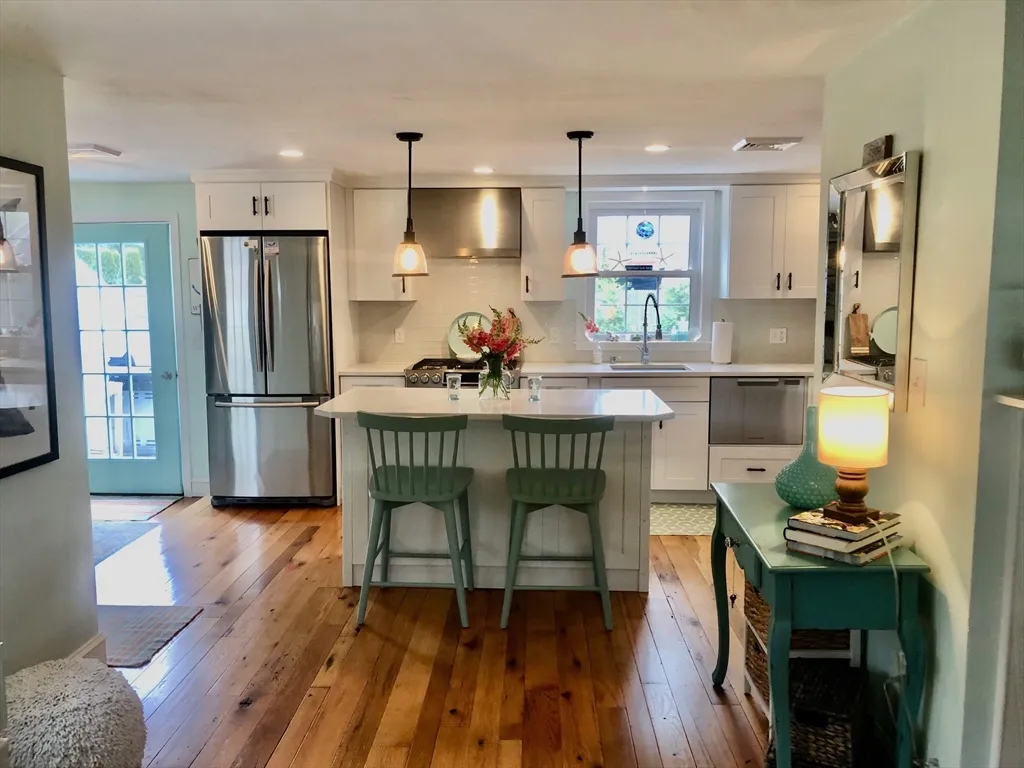 2 bed, 1 bath apartment for rent at 2 Jackson, Scituate — photo 2 of 19