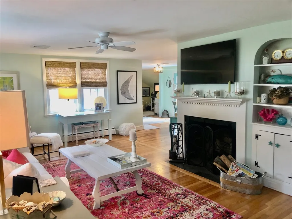2 bed, 1 bath apartment for rent at 2 Jackson, Scituate — photo 4 of 19