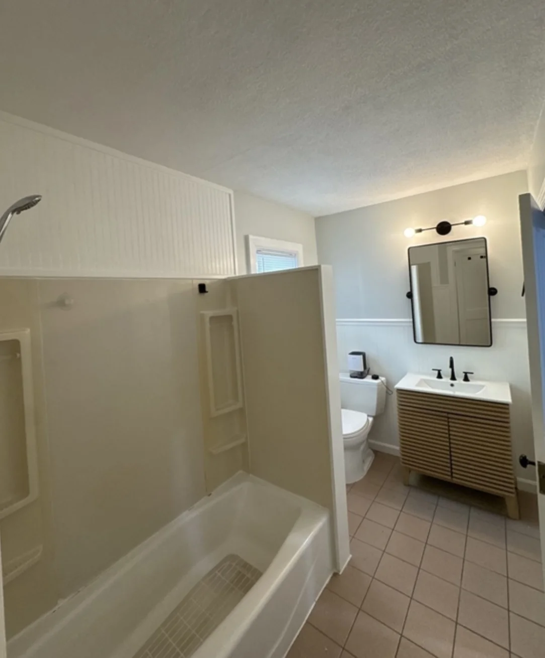 2 bed, 1 bath apartment for rent at 2 James St Unit 1, Attleboro — photo 21 of 22