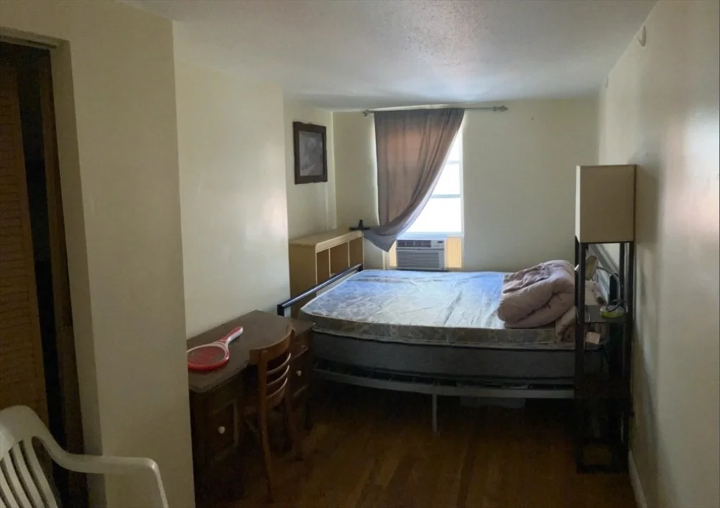 2 bed, 1 bath apartment for rent at 2 Johnny Ct Unit 2, Chinatown — photo 2 of 7