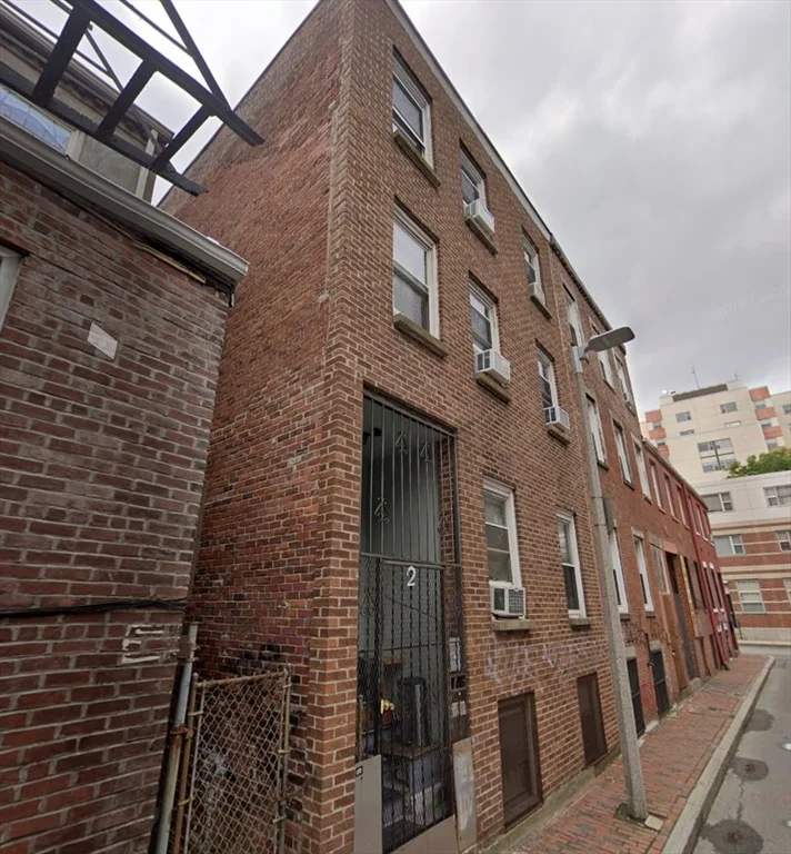 2 bed, 1 bath apartment for rent at 2 Johnny Ct Unit 3, Chinatown — photo 7 of 7