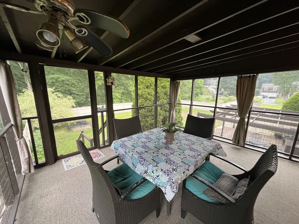 3 bed, 1 bath apartment for rent at 2 Johnson Ln Unit 2, Newbury — photo 19 of 21