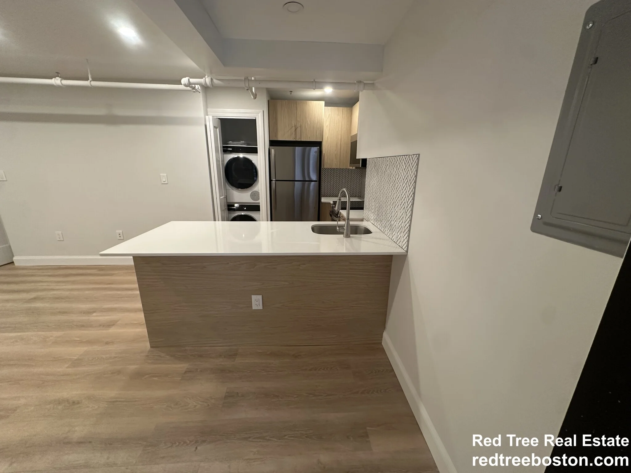 Studio bed, 1 bath apartment for rent at 2 Joy St Unit B, Beacon Hill