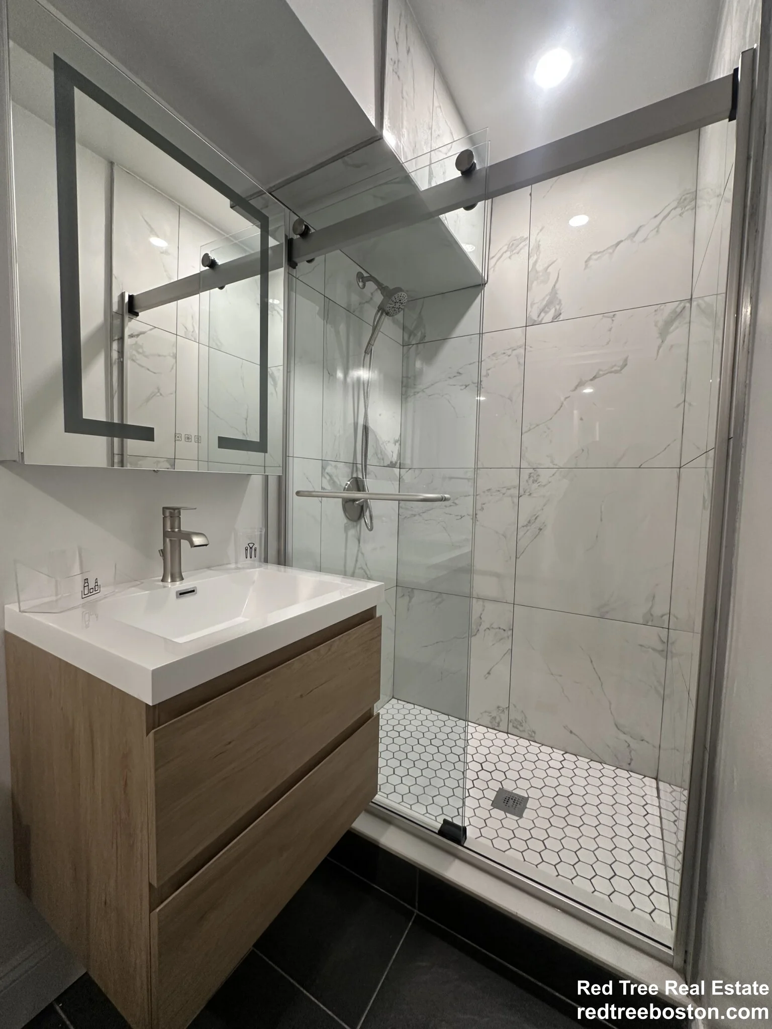 Studio bed, 1 bath apartment for rent at 2 Joy St Unit B, Beacon Hill — photo 8 of 9